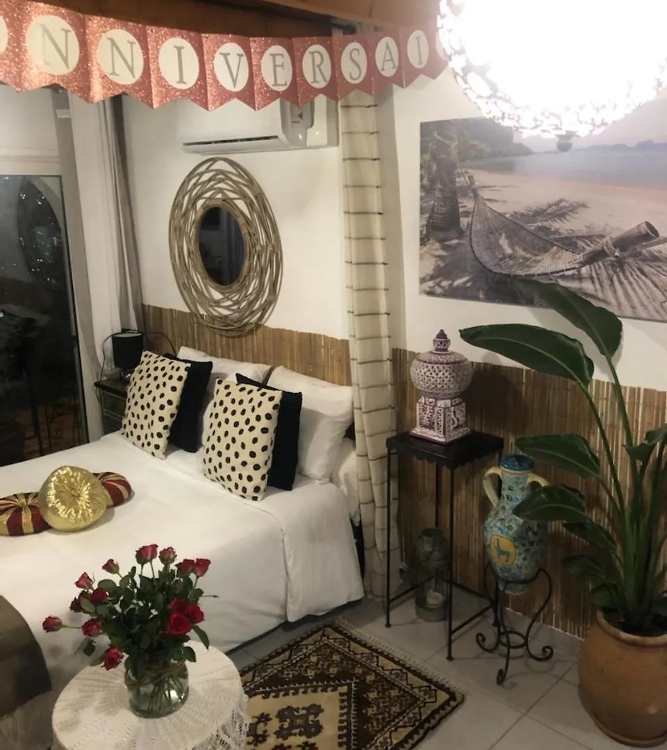 Appartement Dépendance de 30m² dans maison avec entrée privée à Six-Fours-les-Plages France